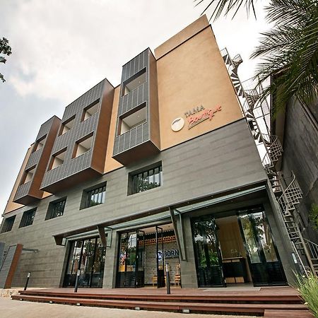 Tama Boutique Hotel Bandung Kültér fotó